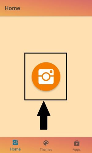 Memilih ikon kamera untuk menuju ke halaman login Instagram