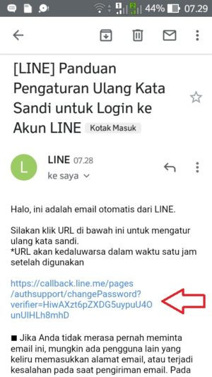 Ketuk URL yang telah dikirim oleh LINE
