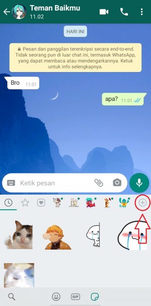 2 Cara Hapus Stiker di WhatsApp (Stiker Buatan sendiri/Favorit) 2 ketuk tombol ikon '+'