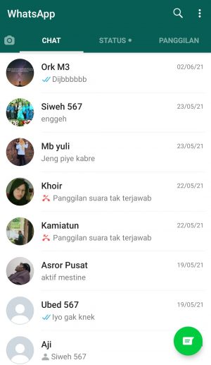 Cara agar media WhatsApp tidak tersimpan di galeri 5 pilih salah satu kontak atau group