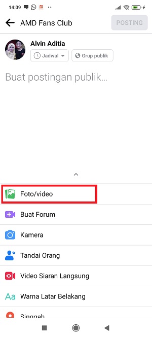 Cara memposting tulisan/foto/video ke grup Facebook 13 Tap "Foto/video".