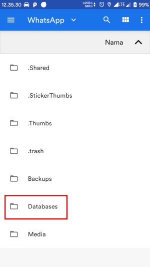 Kamu buka folder "Databases"