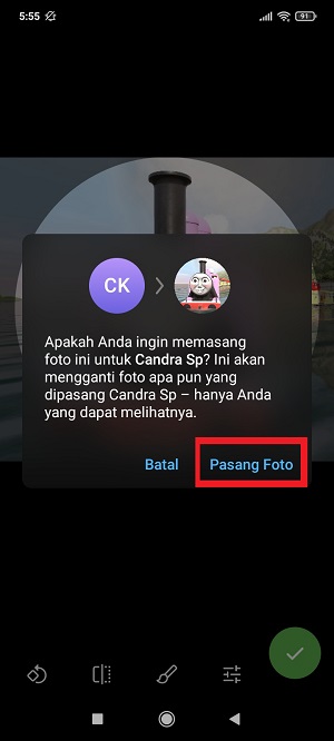 Cara Mengganti Foto Profil Orang Lain di Telegram 8 Tap “Pasang Foto” untuk mengkonfirmasi pilihanmu.