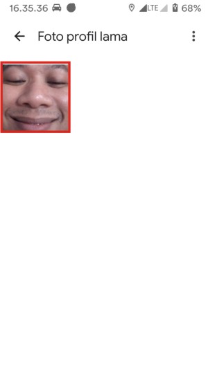 Cara Menghapus Foto Profil Gmail (Panduan Lengkap Pemula) 7 Di halaman "Foto Profil Lama" kamu pilih foto yang mau dihapus kalau jumlah foto yang ada lebih dari satu.