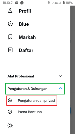 Cara Logout Akun Twitter (Di HP, Laptop atau Perangkat lainnya) 2 Cari dan tap menu "Pengaturan dan Dukungan".